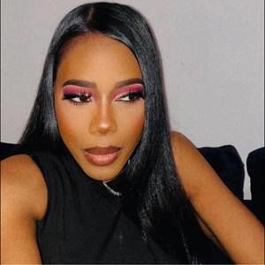 Meet your Posher, Natasha